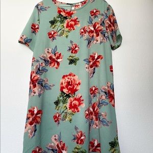 Floral shift dress